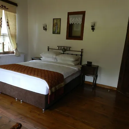 阿斯里贝可纳吉旅馆 - 仅限成人 招待所