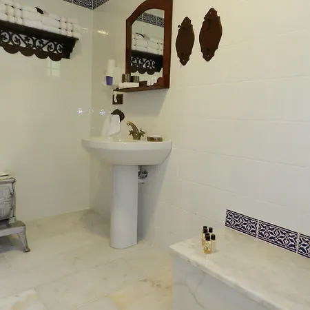 阿斯里贝可纳吉旅馆 - 仅限成人 4*