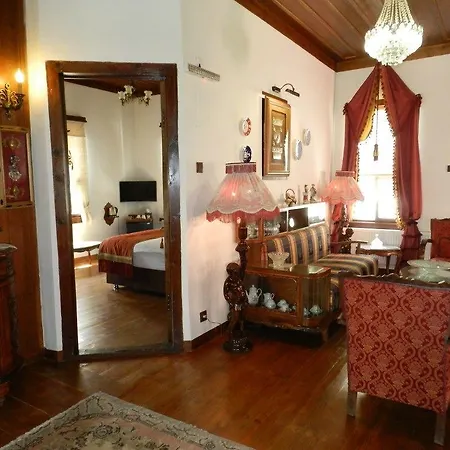 阿斯里贝可纳吉旅馆 - 仅限成人