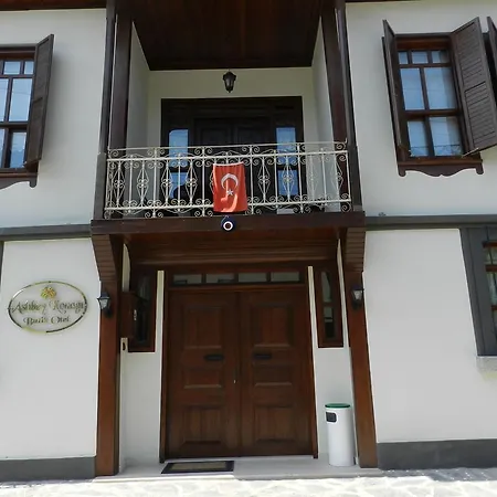 招待所 阿斯里贝可纳吉旅馆 - 仅限成人 4*